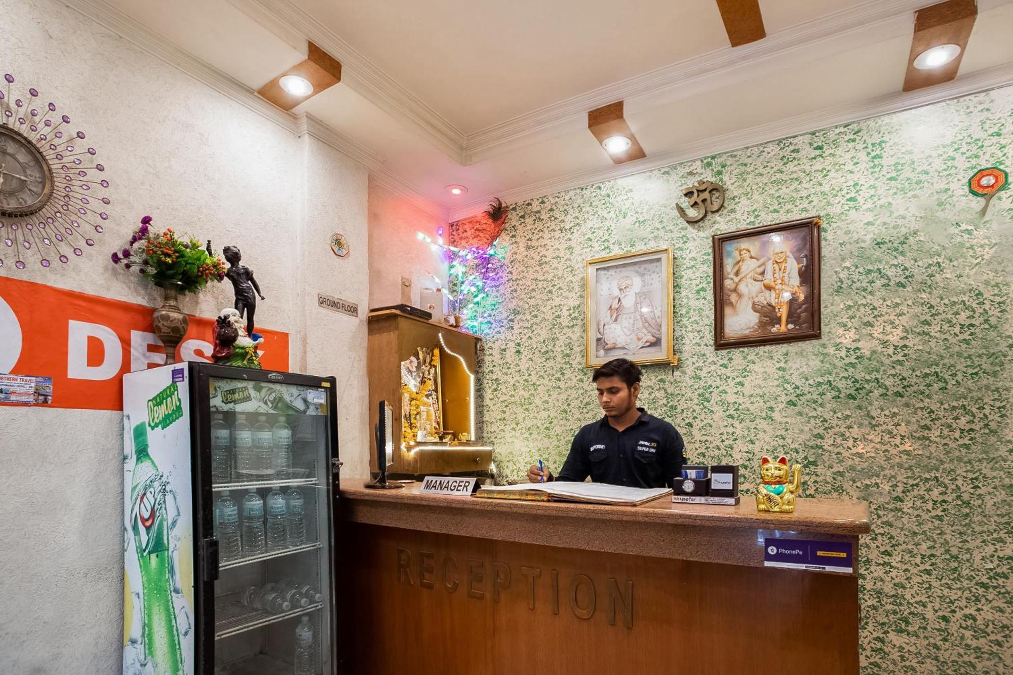 Hotel O City Inn Dx Yeni Delhi Dış mekan fotoğraf