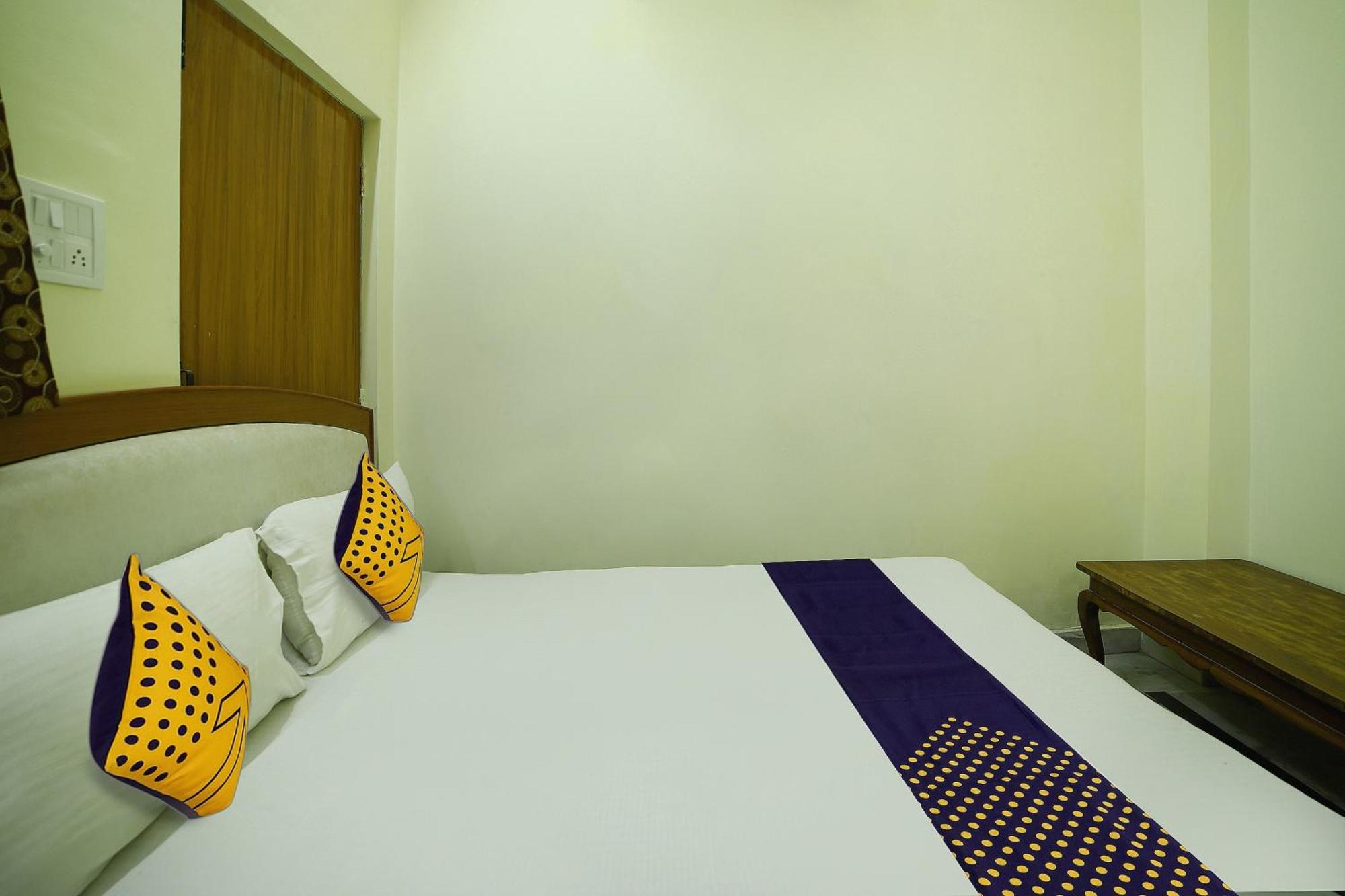 Hotel O City Inn Dx Yeni Delhi Dış mekan fotoğraf