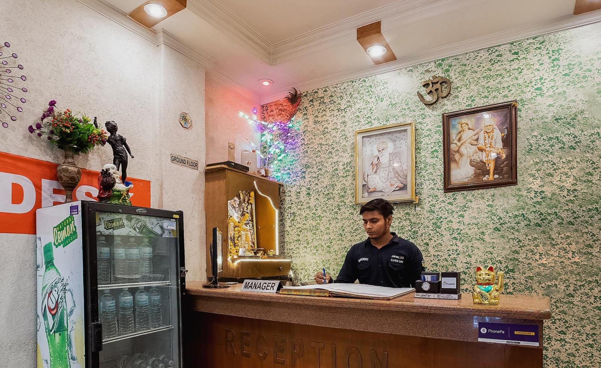 Hotel O City Inn Dx Yeni Delhi Dış mekan fotoğraf